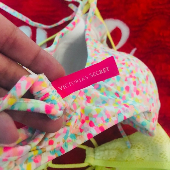2 ❤️Victorias Secret Bikini Tops 👙✨ - Picture 5 of 5